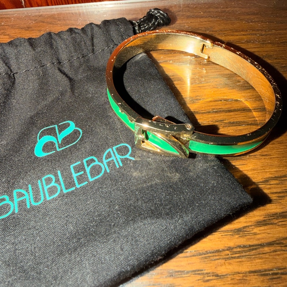 BaubleBar Emerald and Gold Bangle